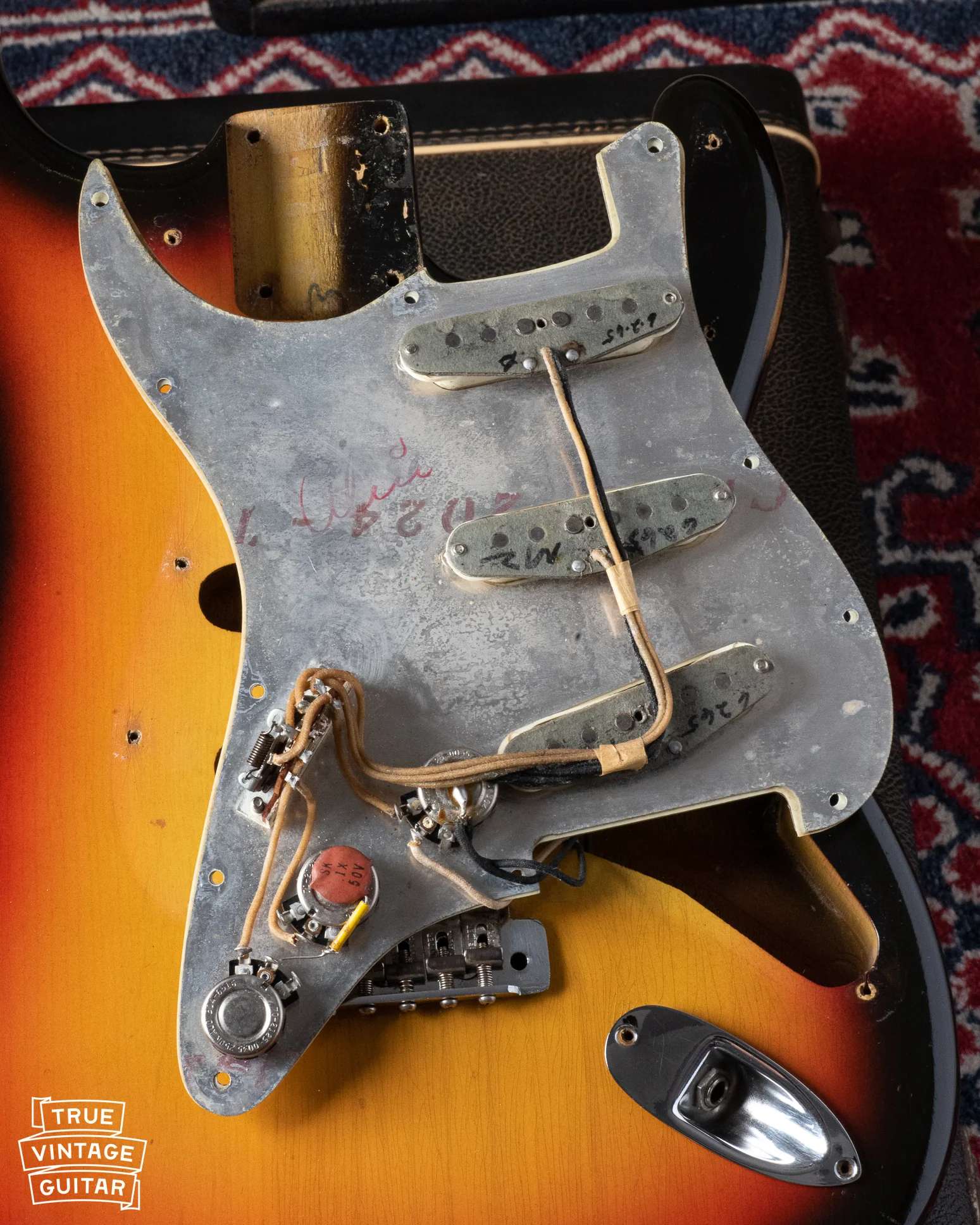 1965 Fender Stratocaster Sunburst - Image 9