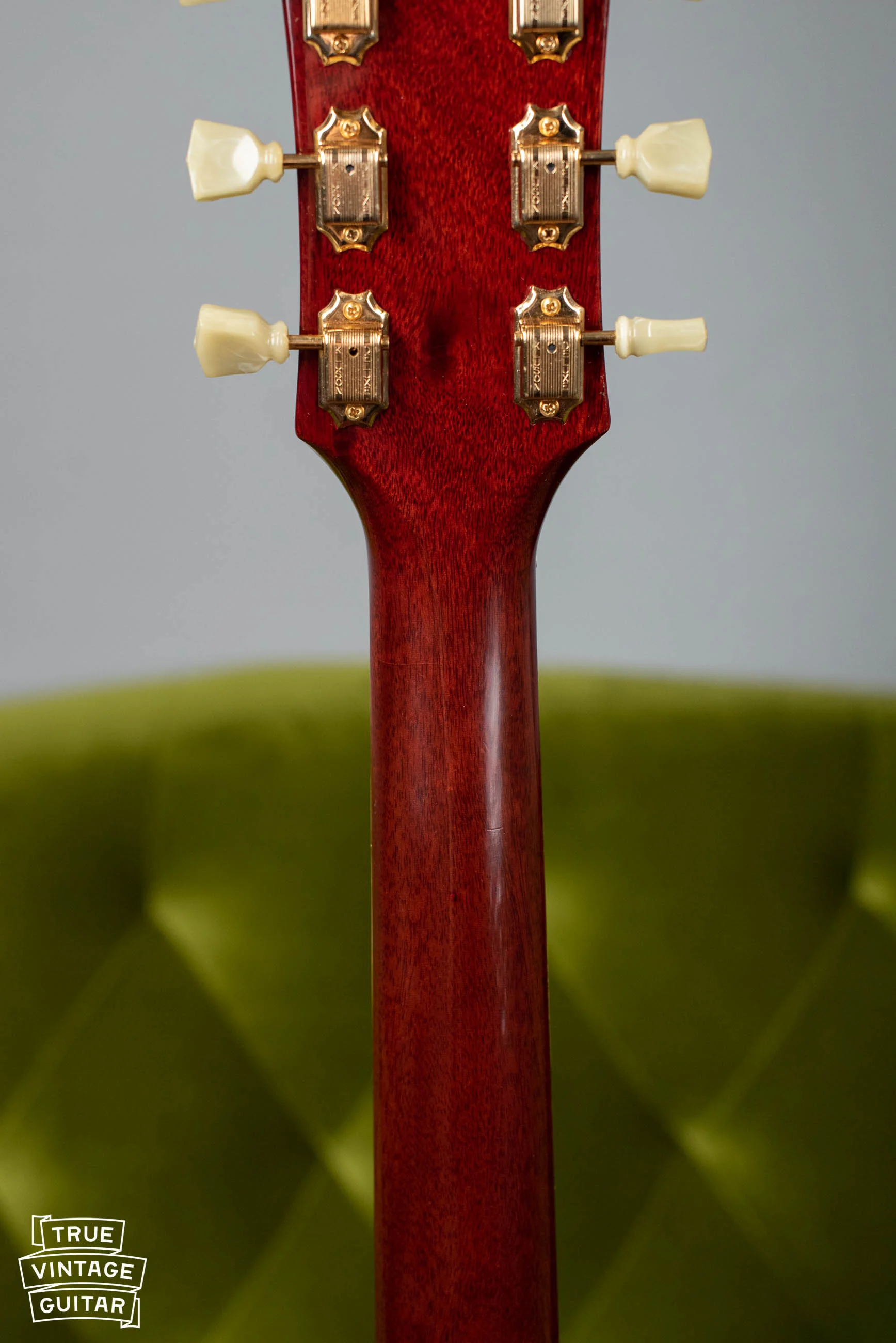 1965 Gibson Hummingbird guitar - Image 18