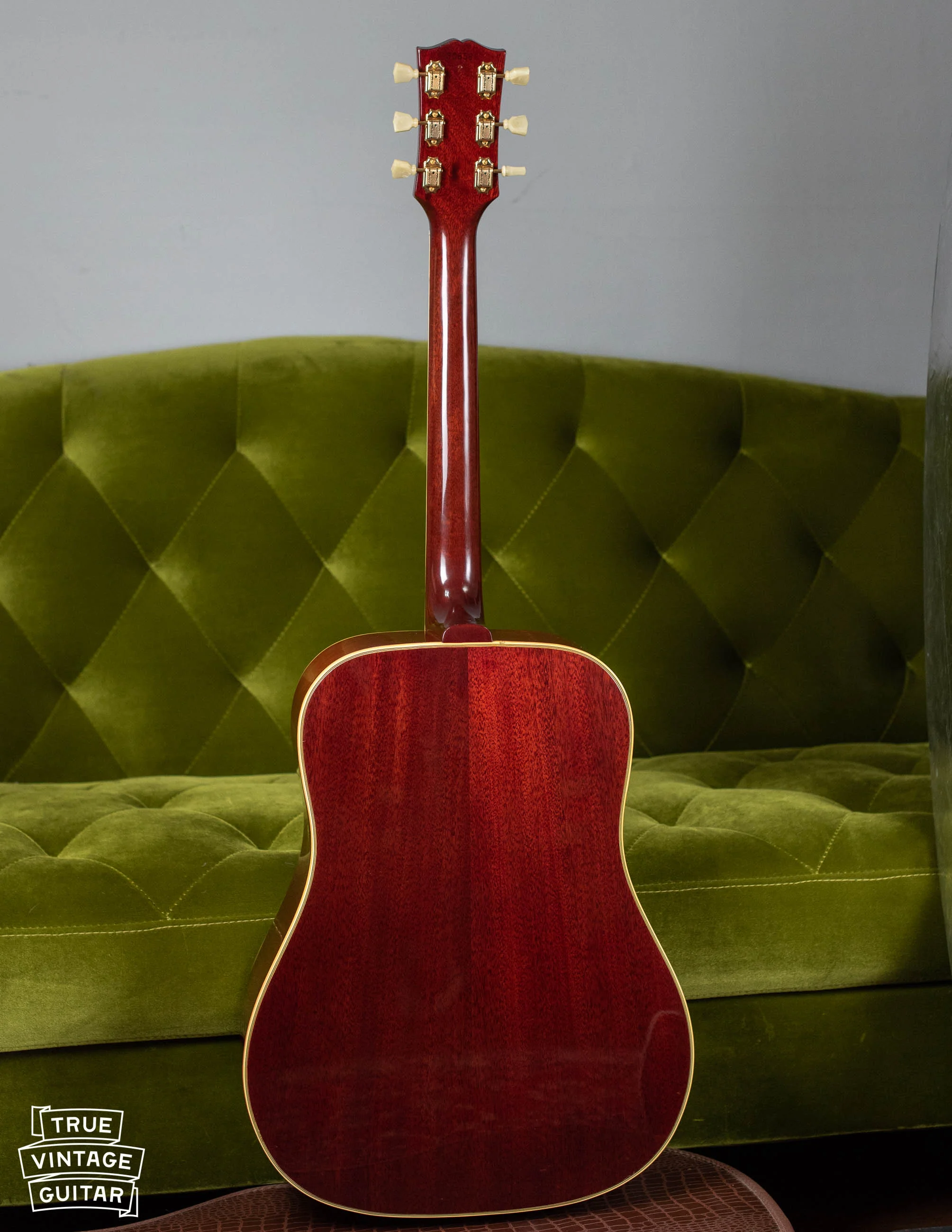 1965 Gibson Hummingbird guitar - Image 9