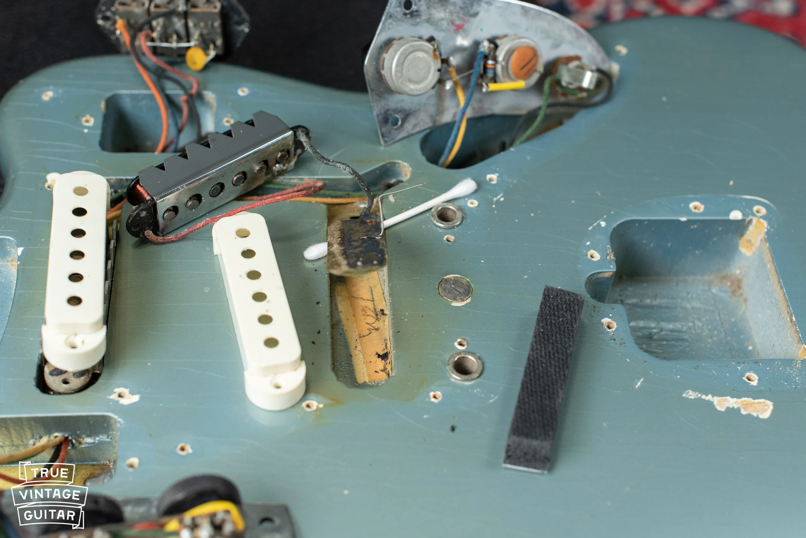 1966 Fender Jaguar Blue Ice Metallic - Image 23