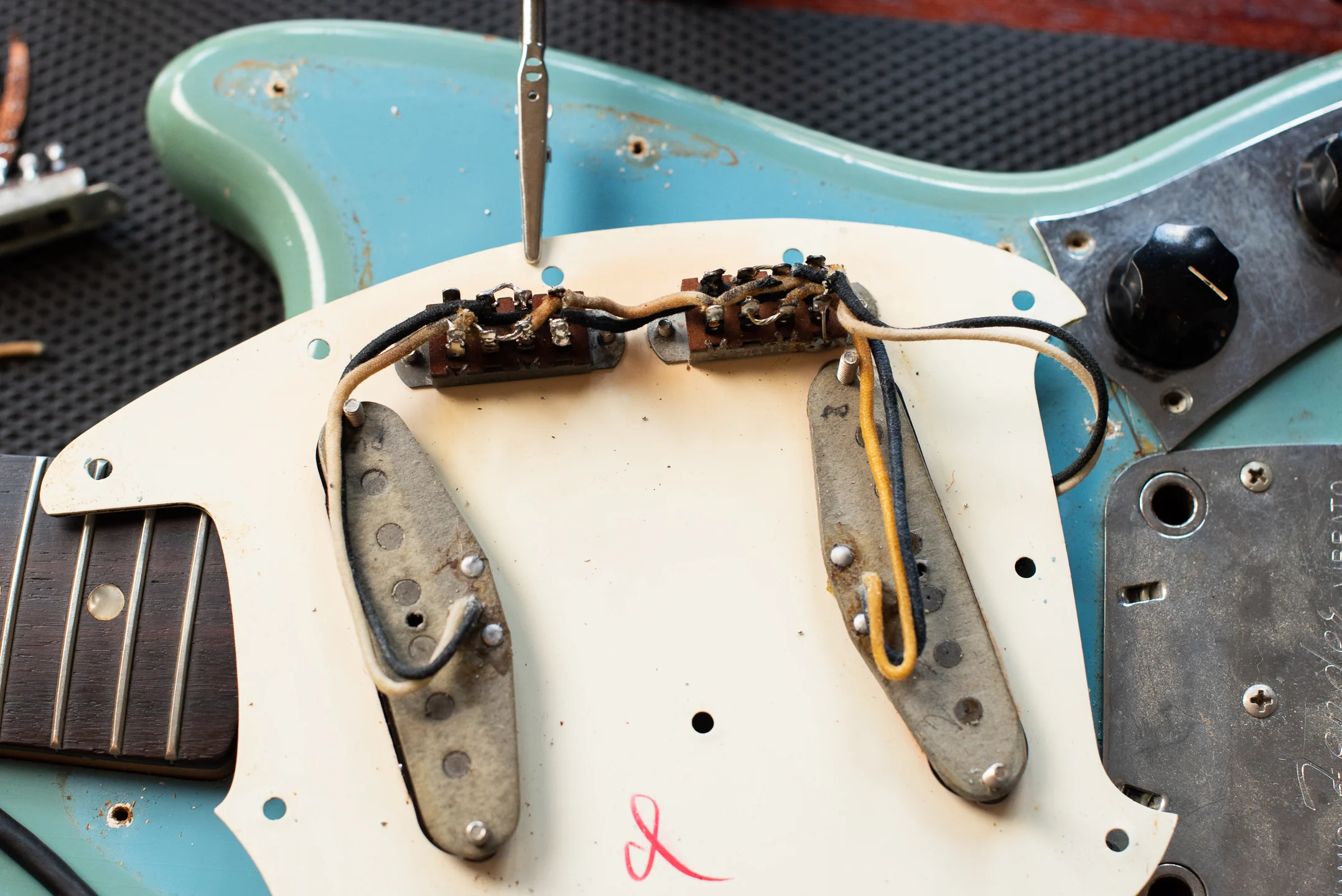 1966 Fender Mustang Blue - Image 26