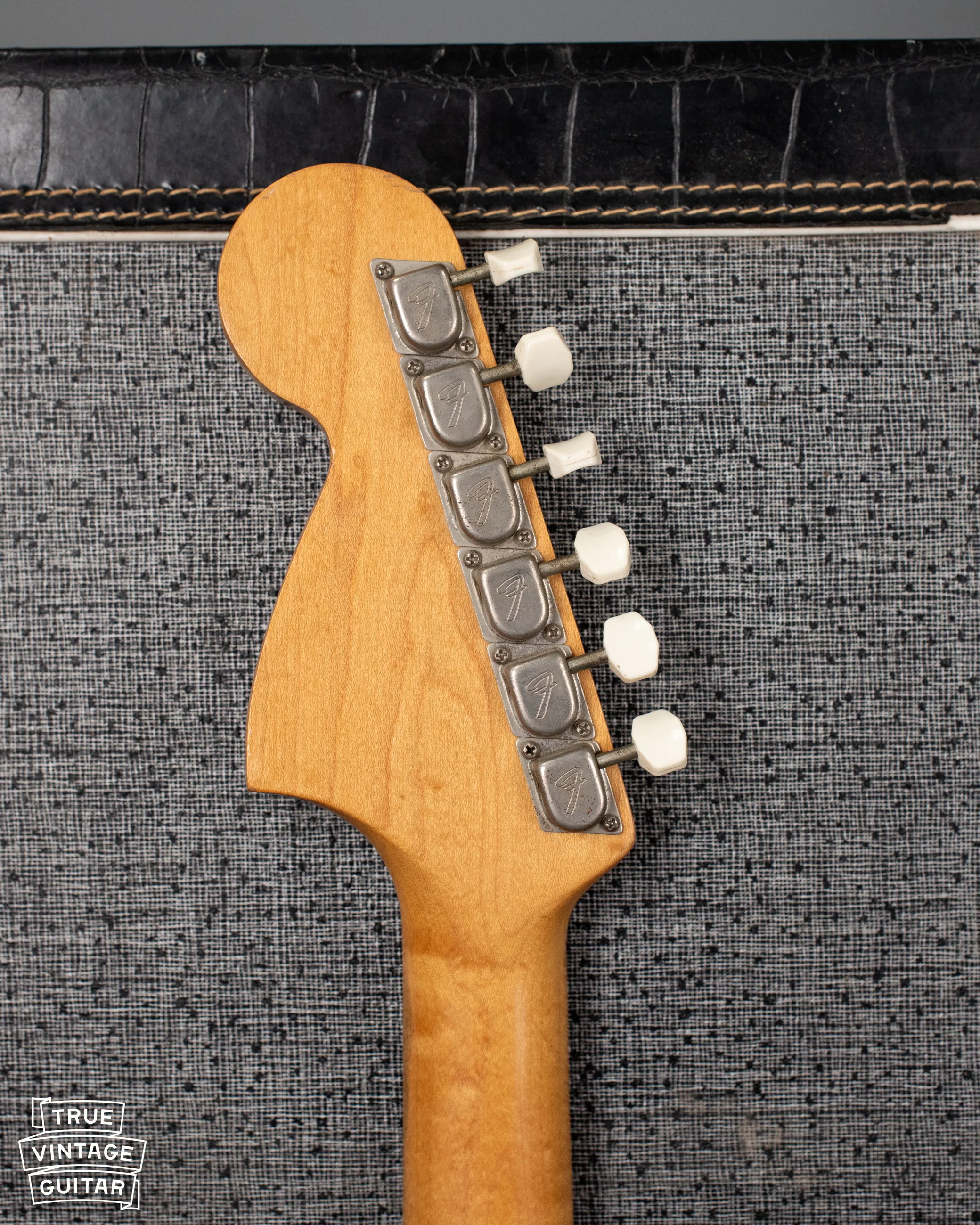 1966 Fender Mustang Red - Image 10