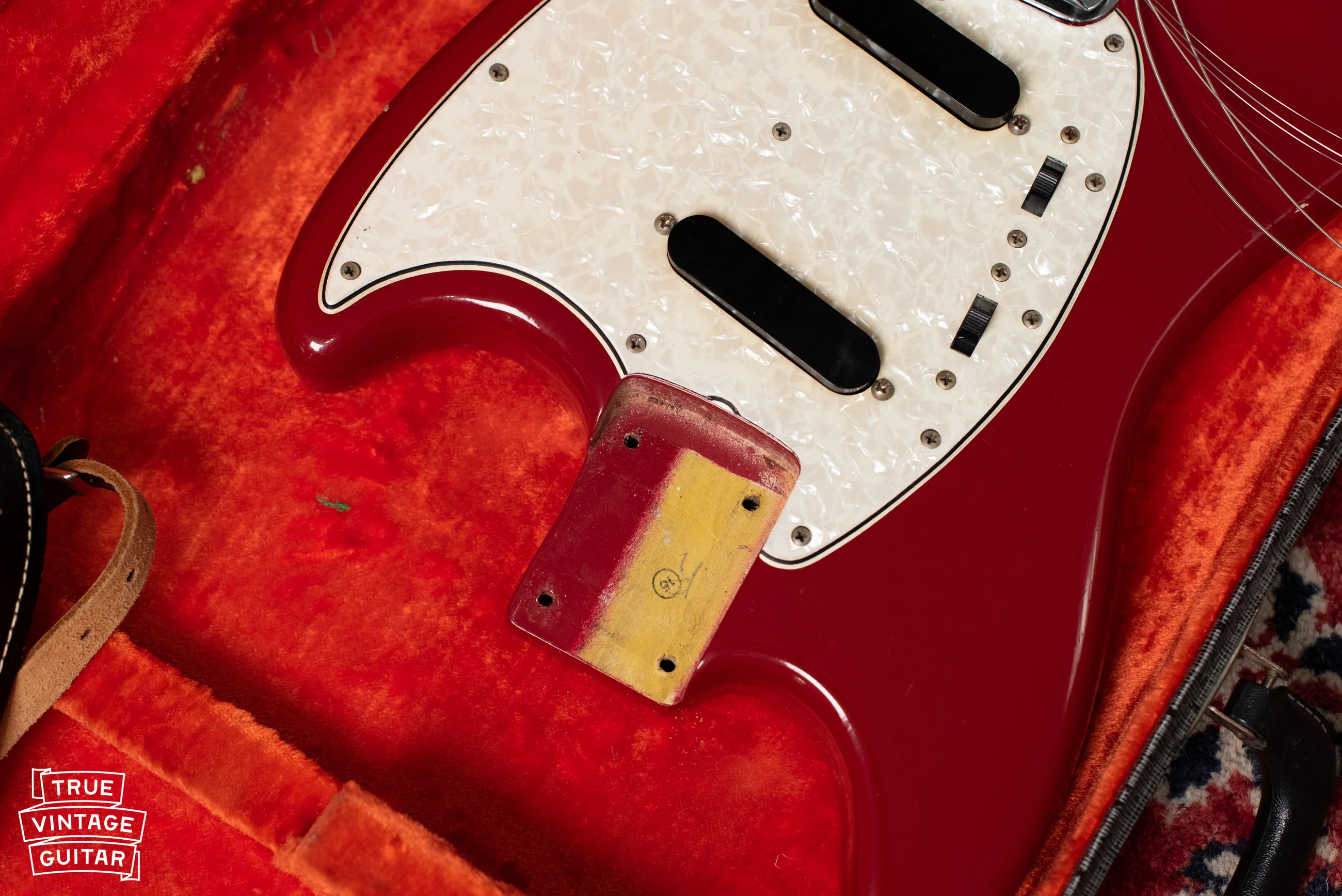 1966 Fender Mustang Red - Image 17