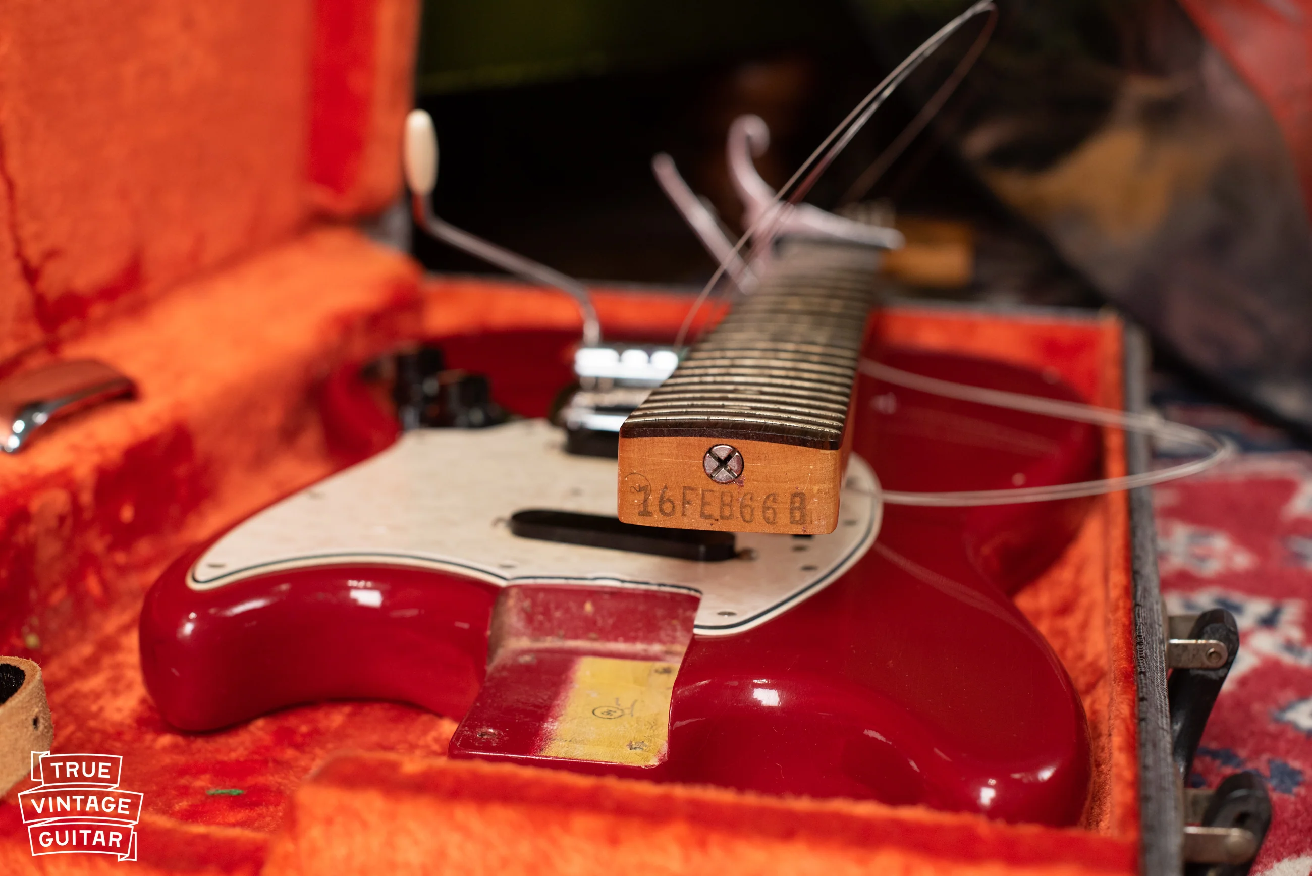1966 Fender Mustang Red - Image 5