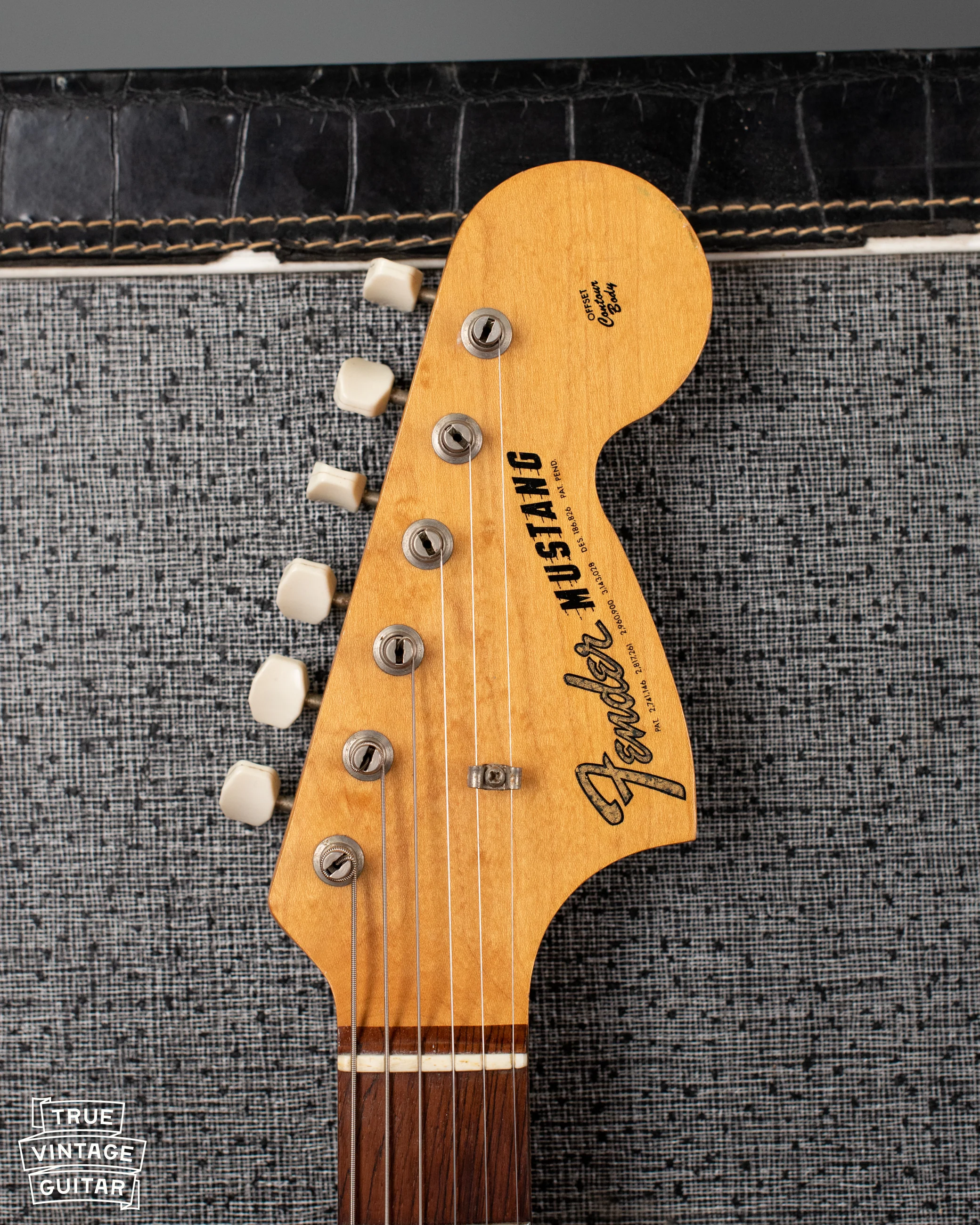 1966 Fender Mustang Red - Image 9