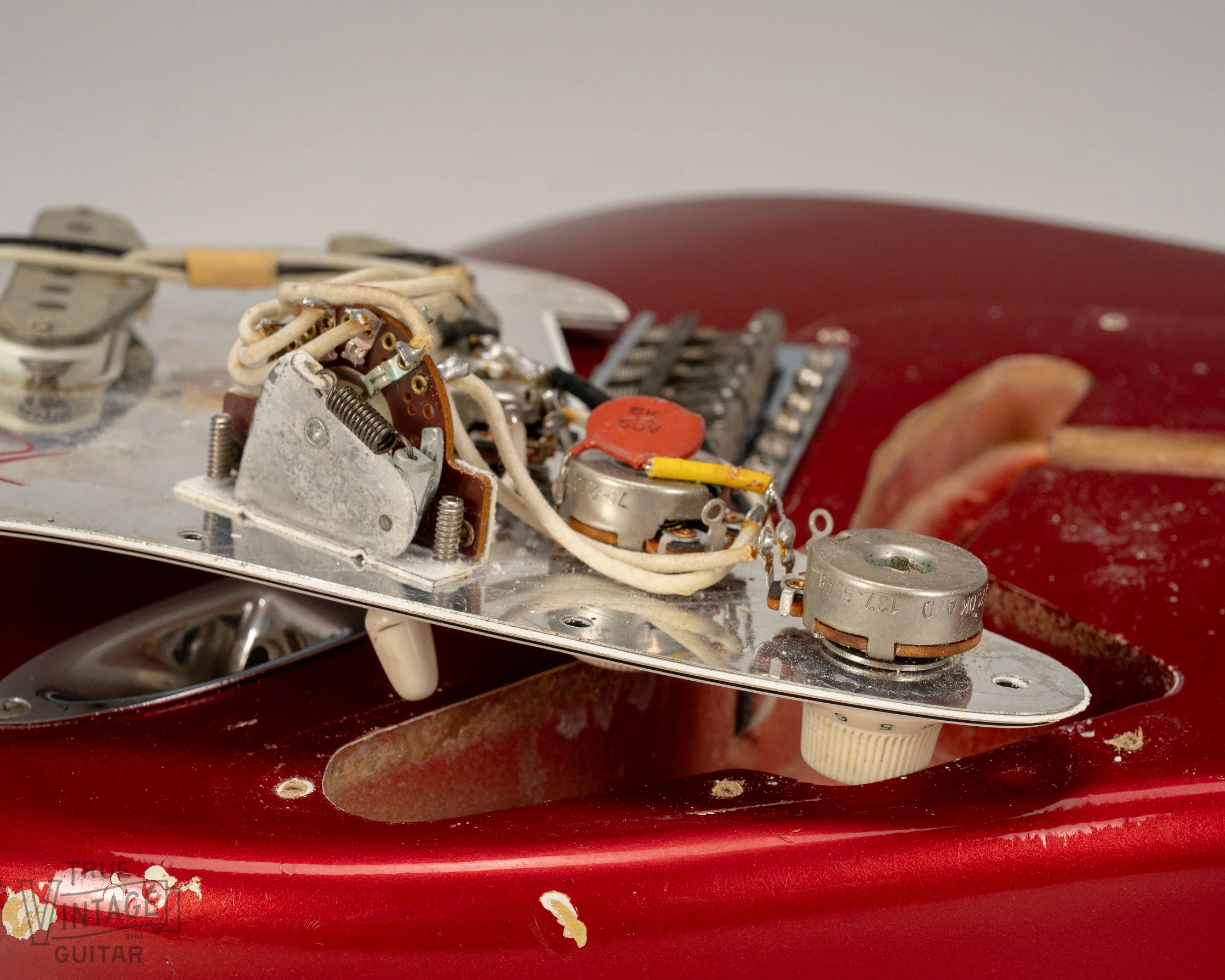 1966 Fender Stratocaster Candy Apple Red - Image 18