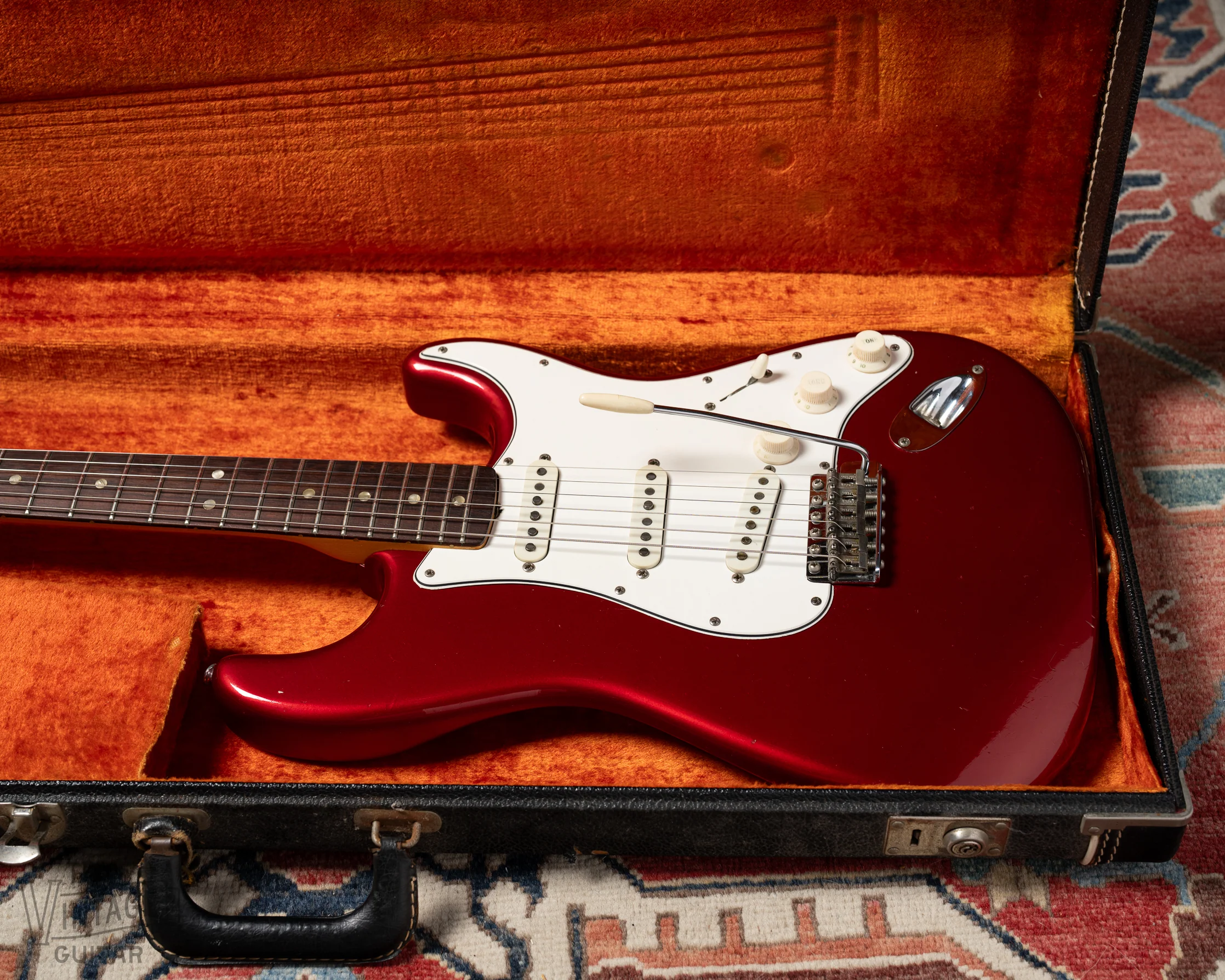 1966 Fender Stratocaster Candy Apple Red - Image 24