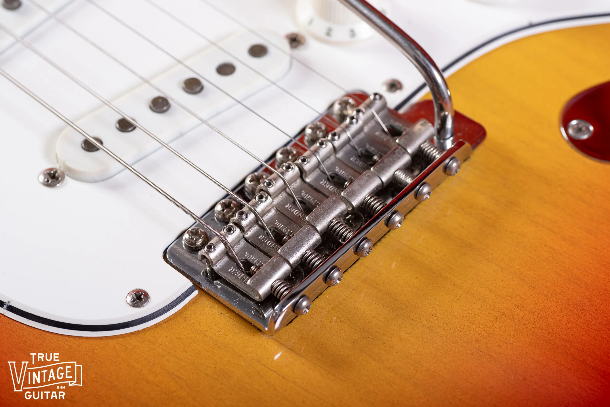 1966 Fender Stratocaster Sunburst - Image 14