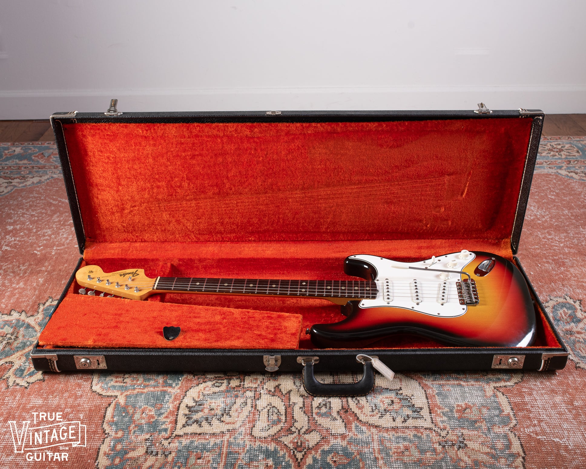 1966 Fender Stratocaster Sunburst - Image 4
