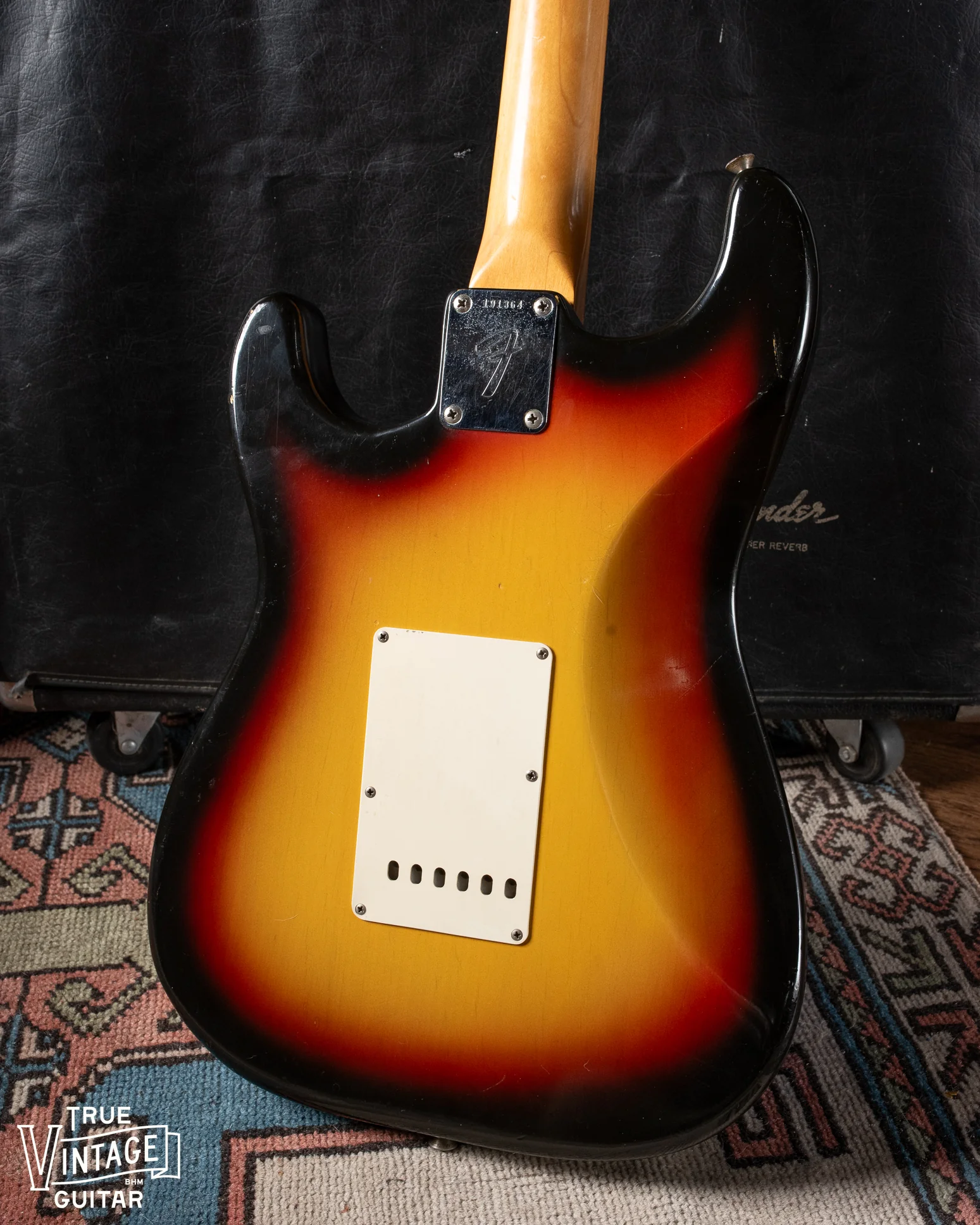 1966 Fender Stratocaster Sunburst - Image 10
