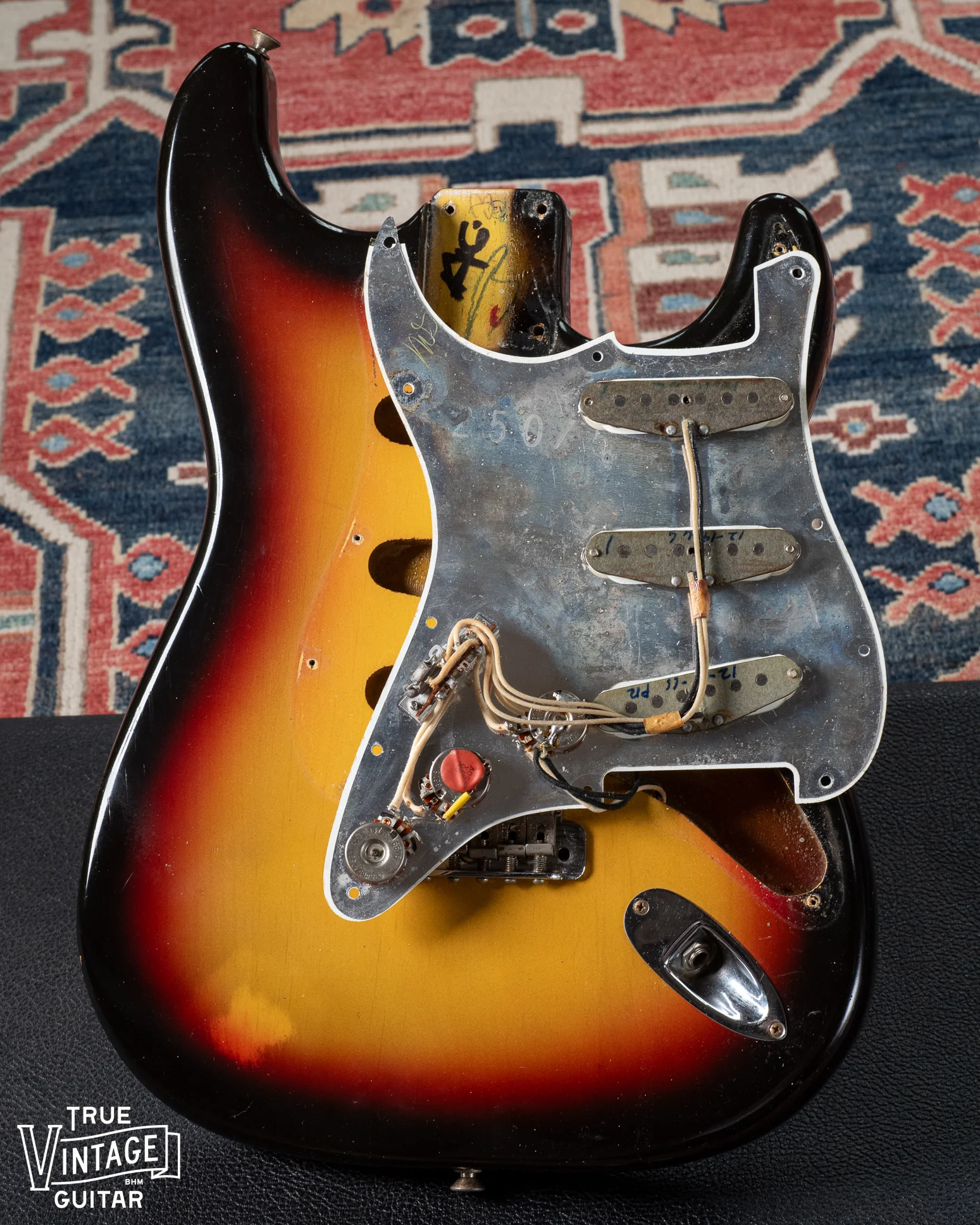 1966 Fender Stratocaster Sunburst - Image 12