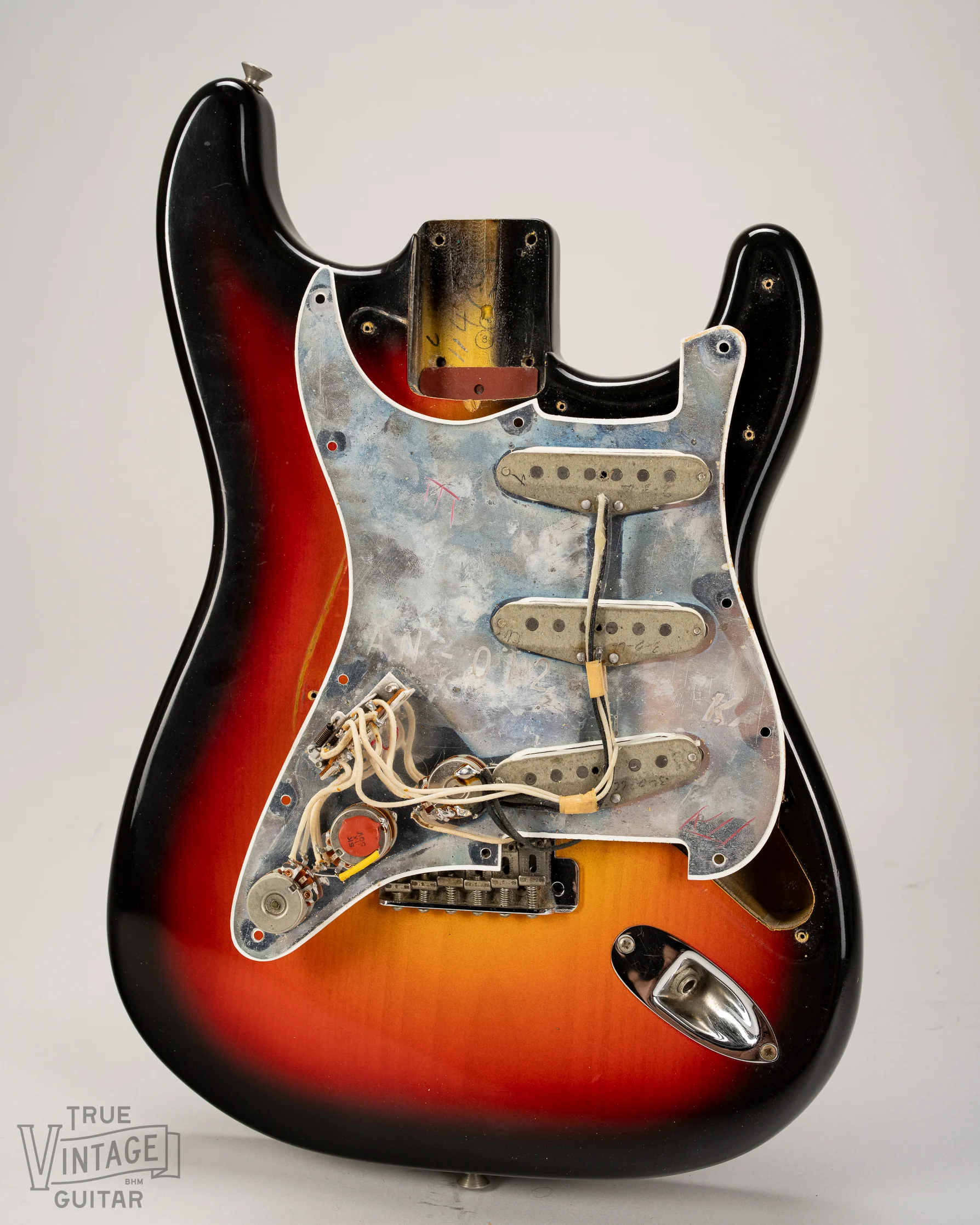 1966 Fender Stratocaster Sunburst - Image 19
