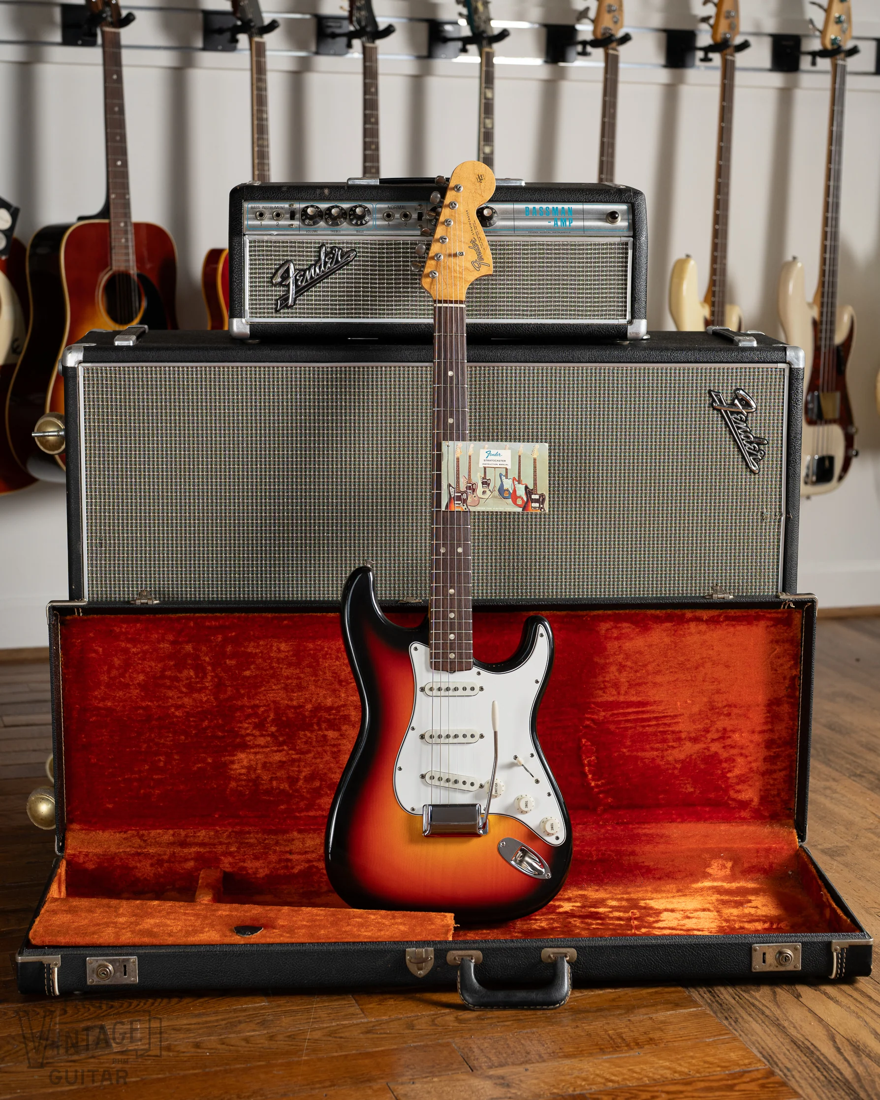 1966 Fender Stratocaster Sunburst - Image 2
