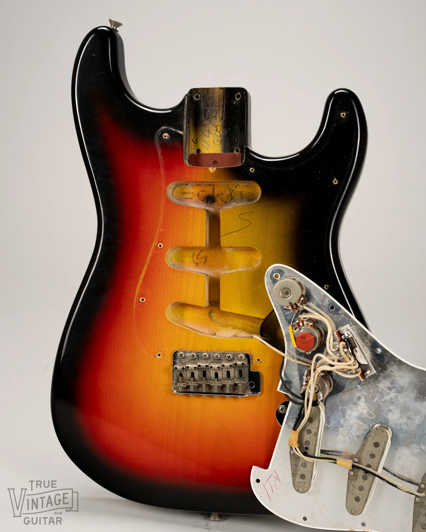1966 Fender Stratocaster Sunburst - Image 22
