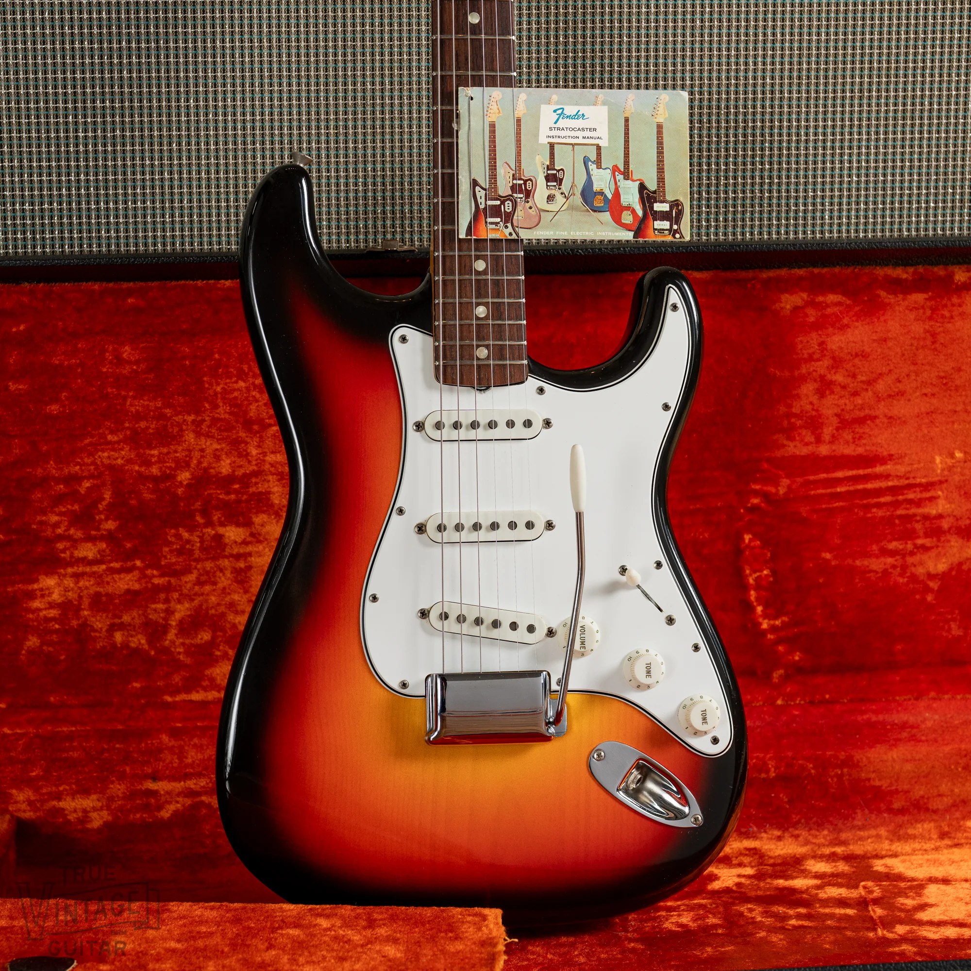 1966 Fender Stratocaster Sunburst - Image 3