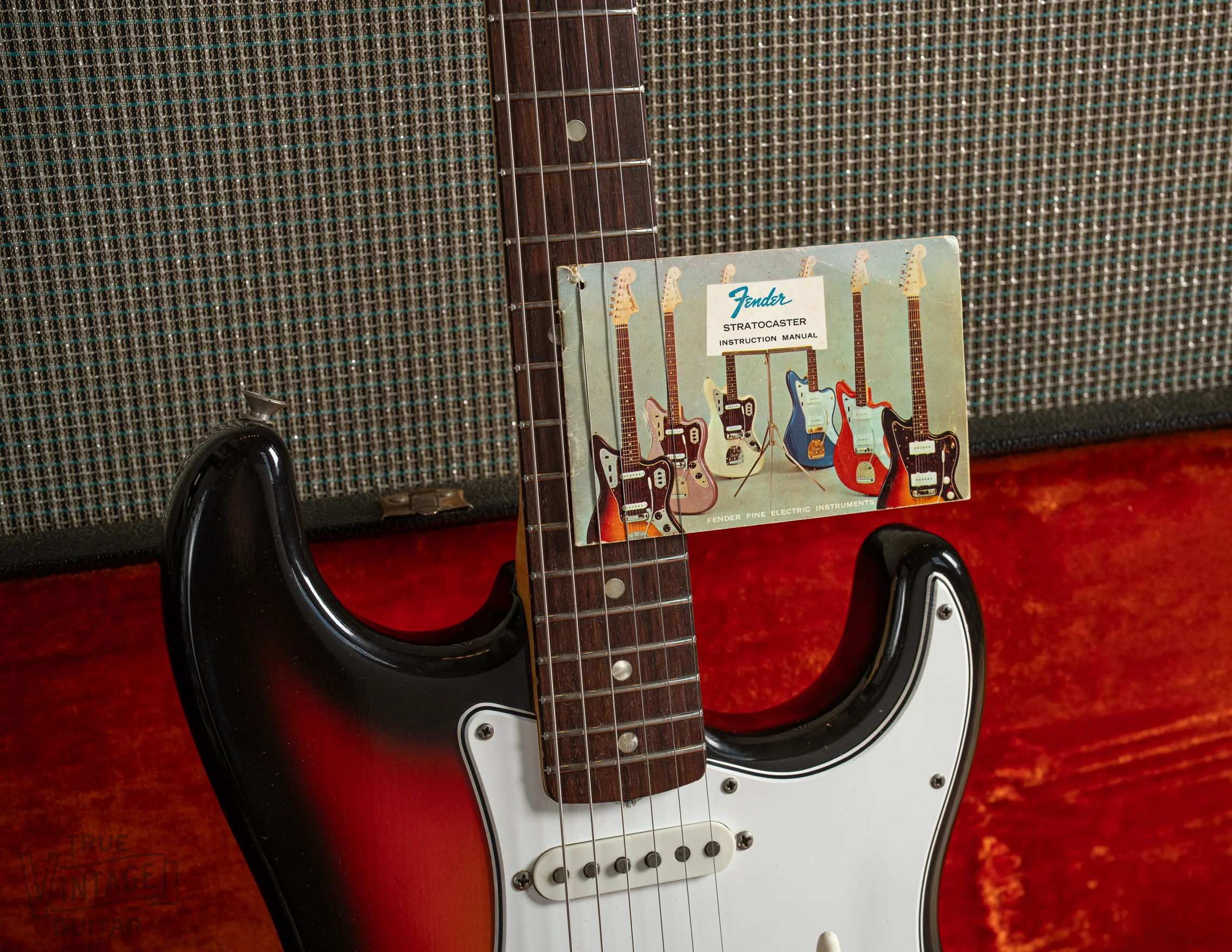 1966 Fender Stratocaster Sunburst - Image 7