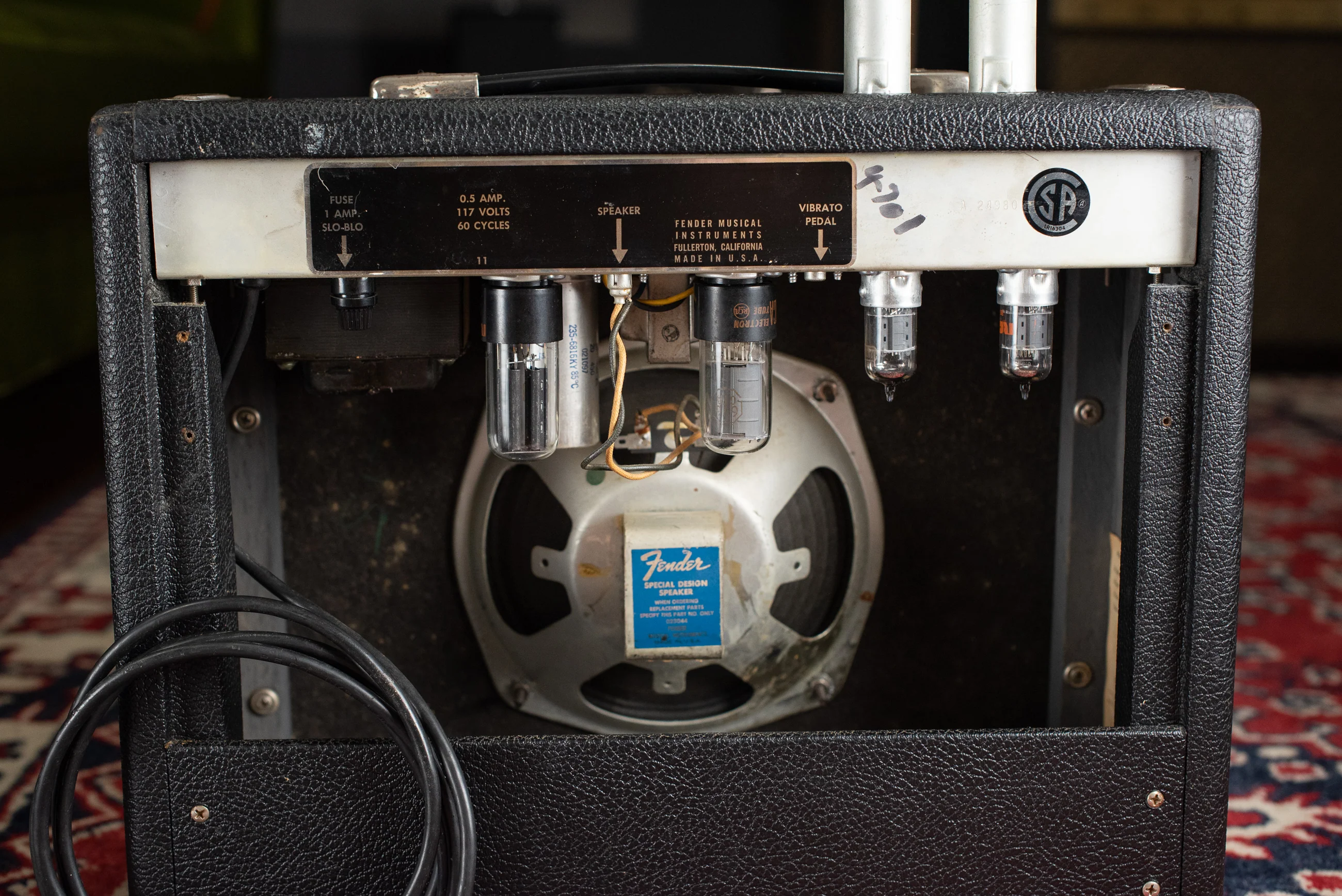 1969 Fender Vibro Champ~Amp Drip Edge Black Line - Image 10