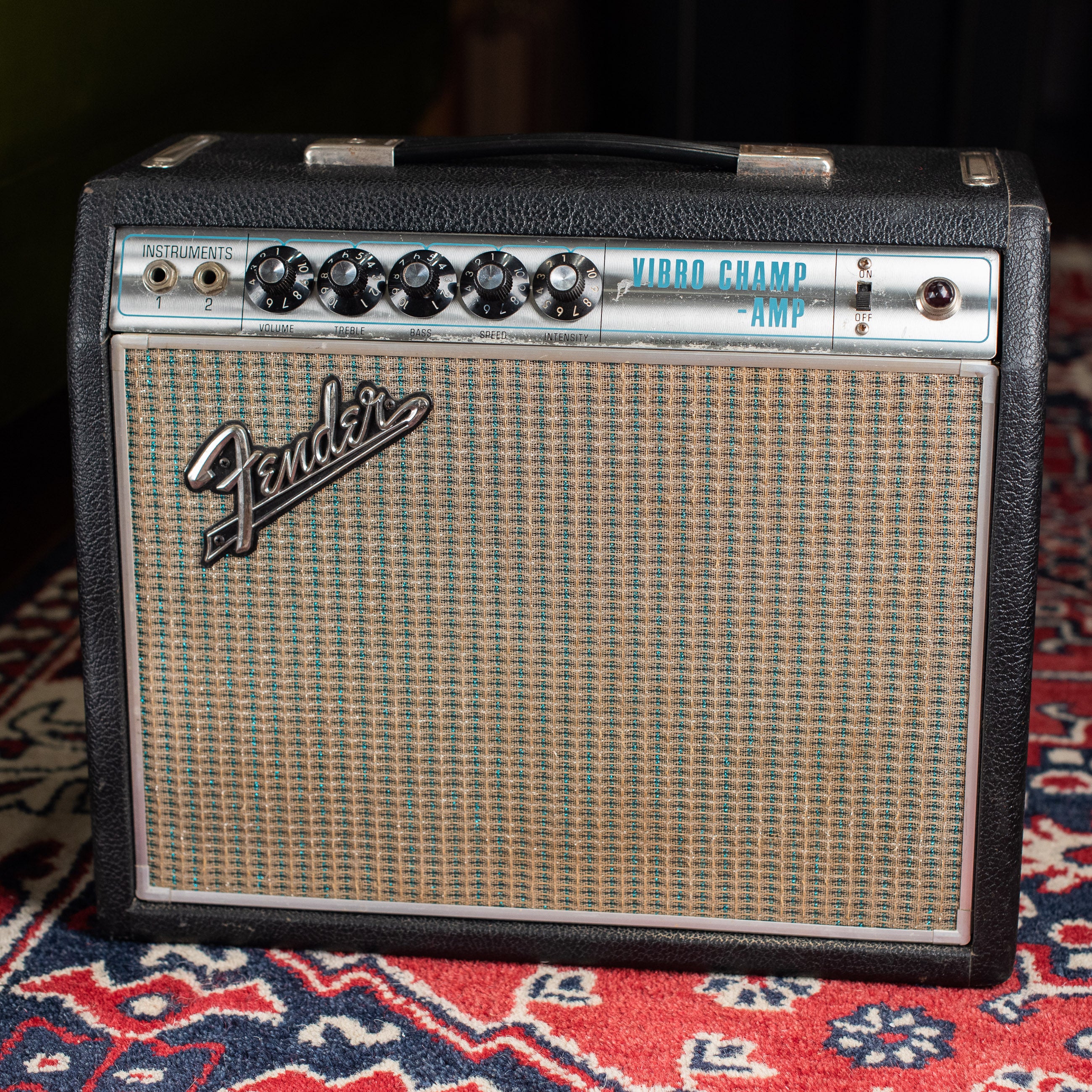 1969 Fender Vibro Champ~Amp Drip Edge Black Line - Image 4
