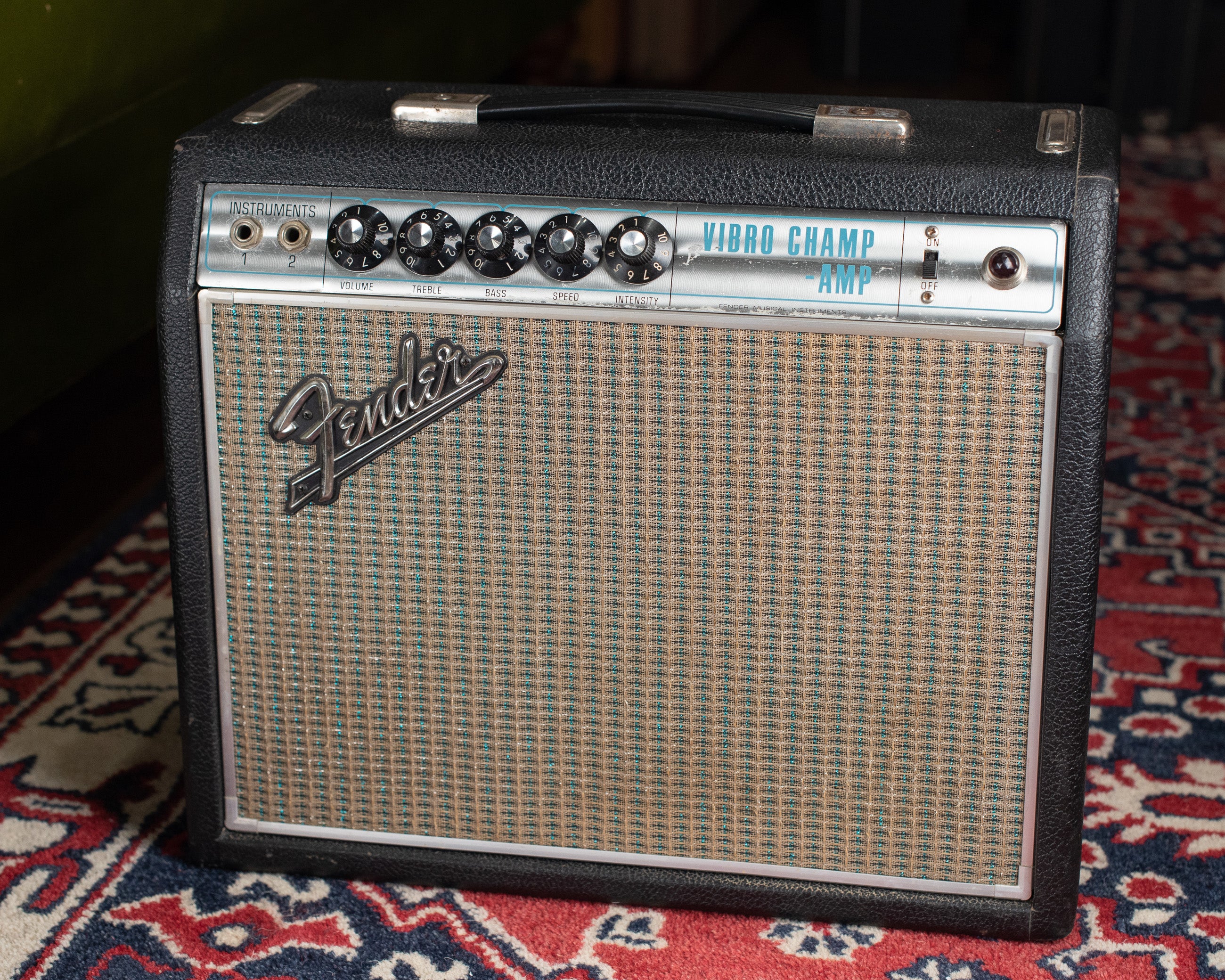 1969 Fender Vibro Champ~Amp Drip Edge Black Line - Image 5