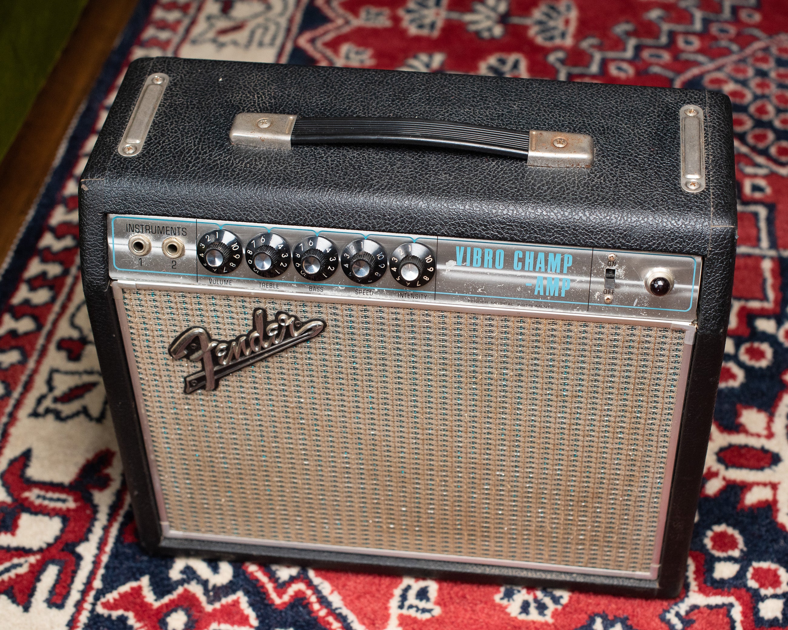 1969 Fender Vibro Champ~Amp Drip Edge Black Line - Image 6