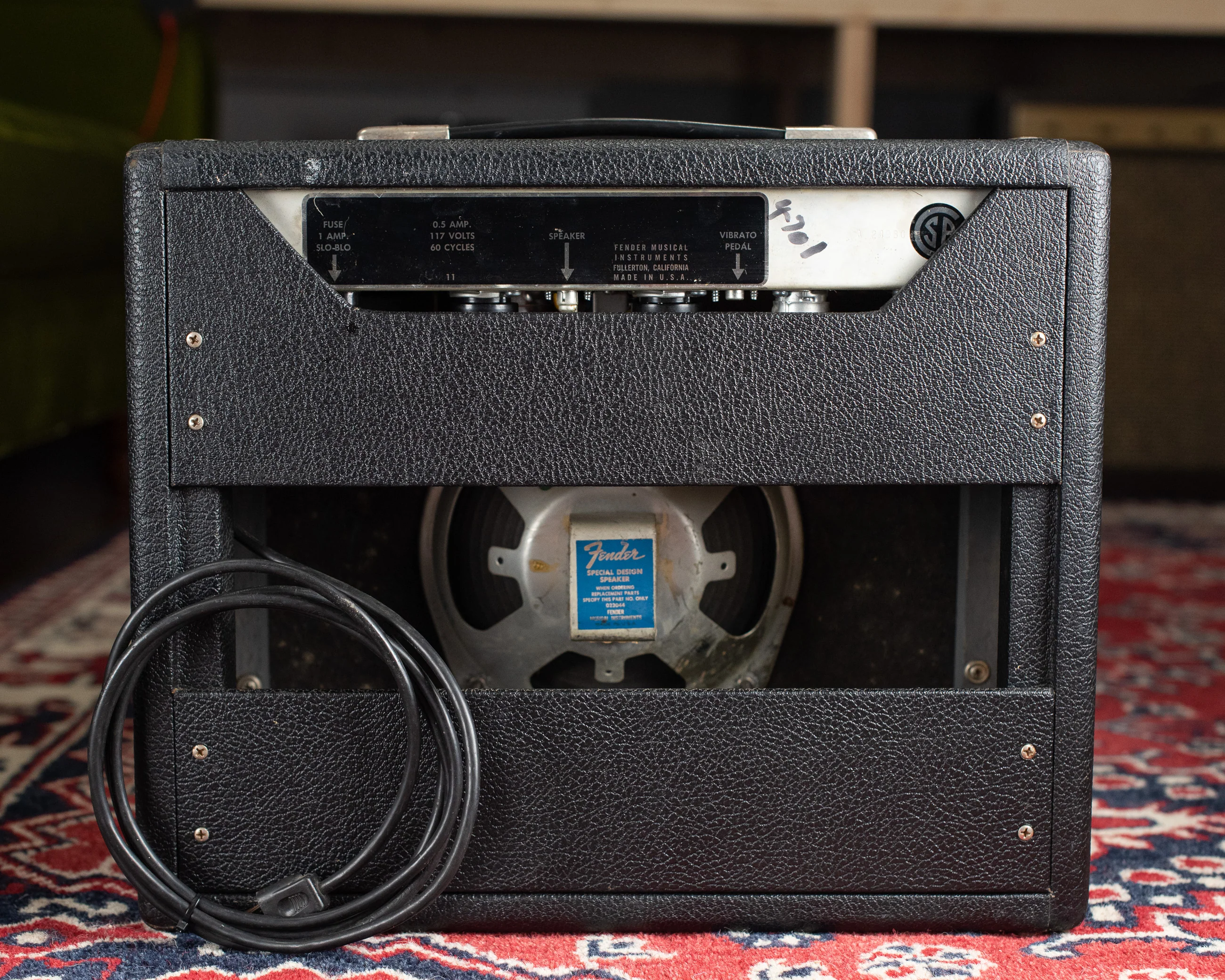 1969 Fender Vibro Champ~Amp Drip Edge Black Line - Image 8