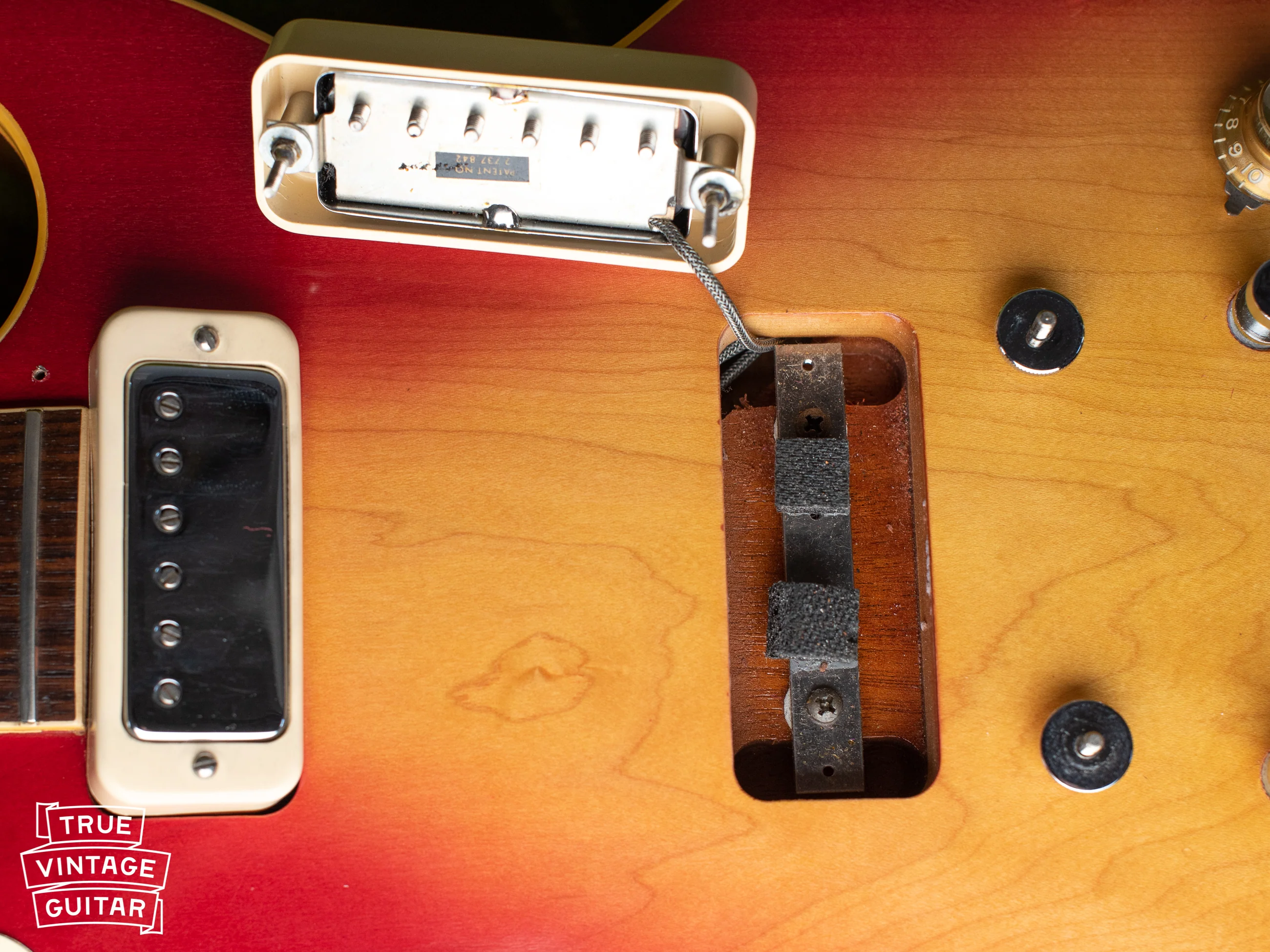 1970 Gibson Les Paul Deluxe Cherry Sunburst - Image 15