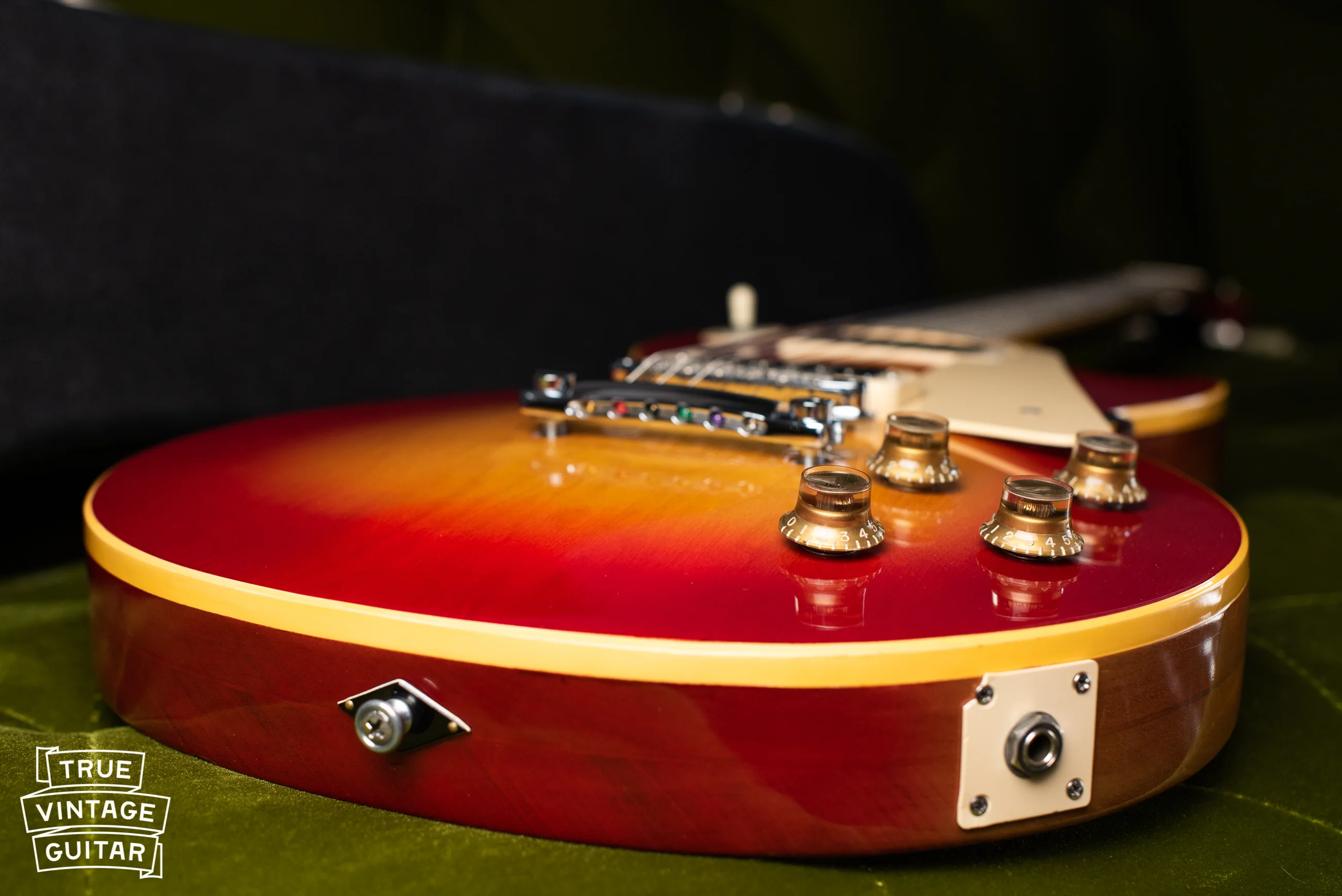 1970 Gibson Les Paul Deluxe Cherry Sunburst - Image 32