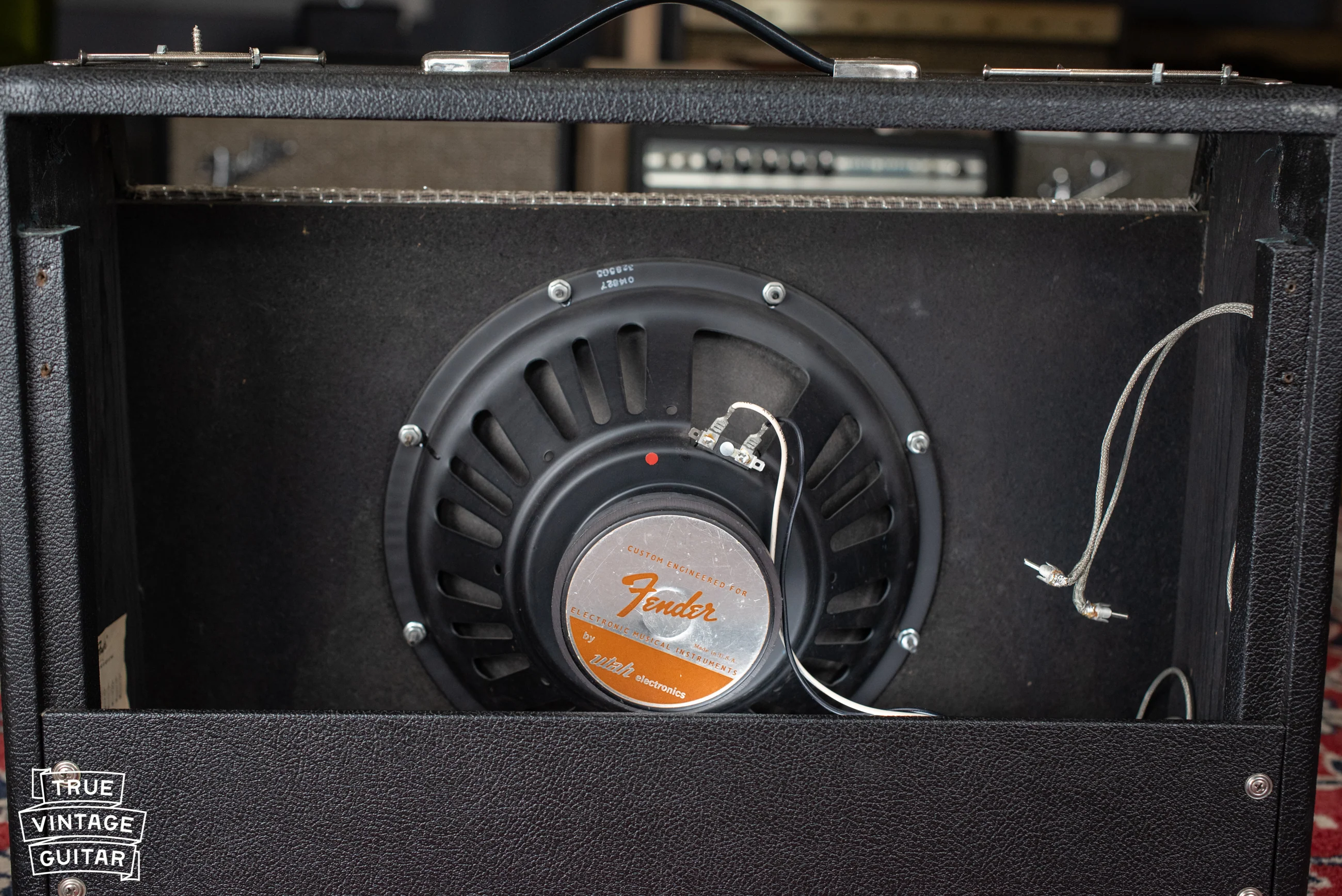 1975 Fender Deluxe Reverb Amp - Image 14