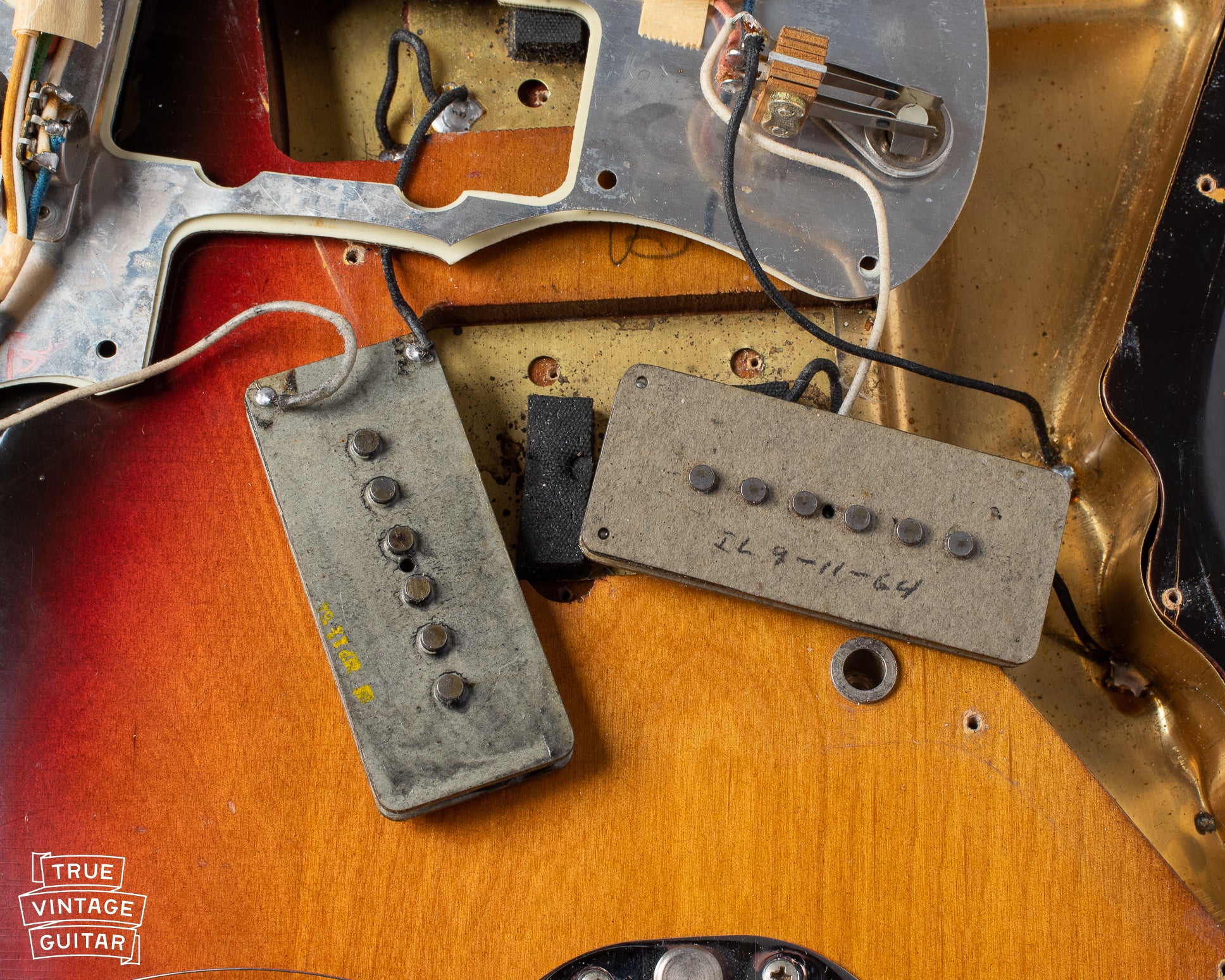 Fender Jazzmaster '64 Sunburst - Image 15