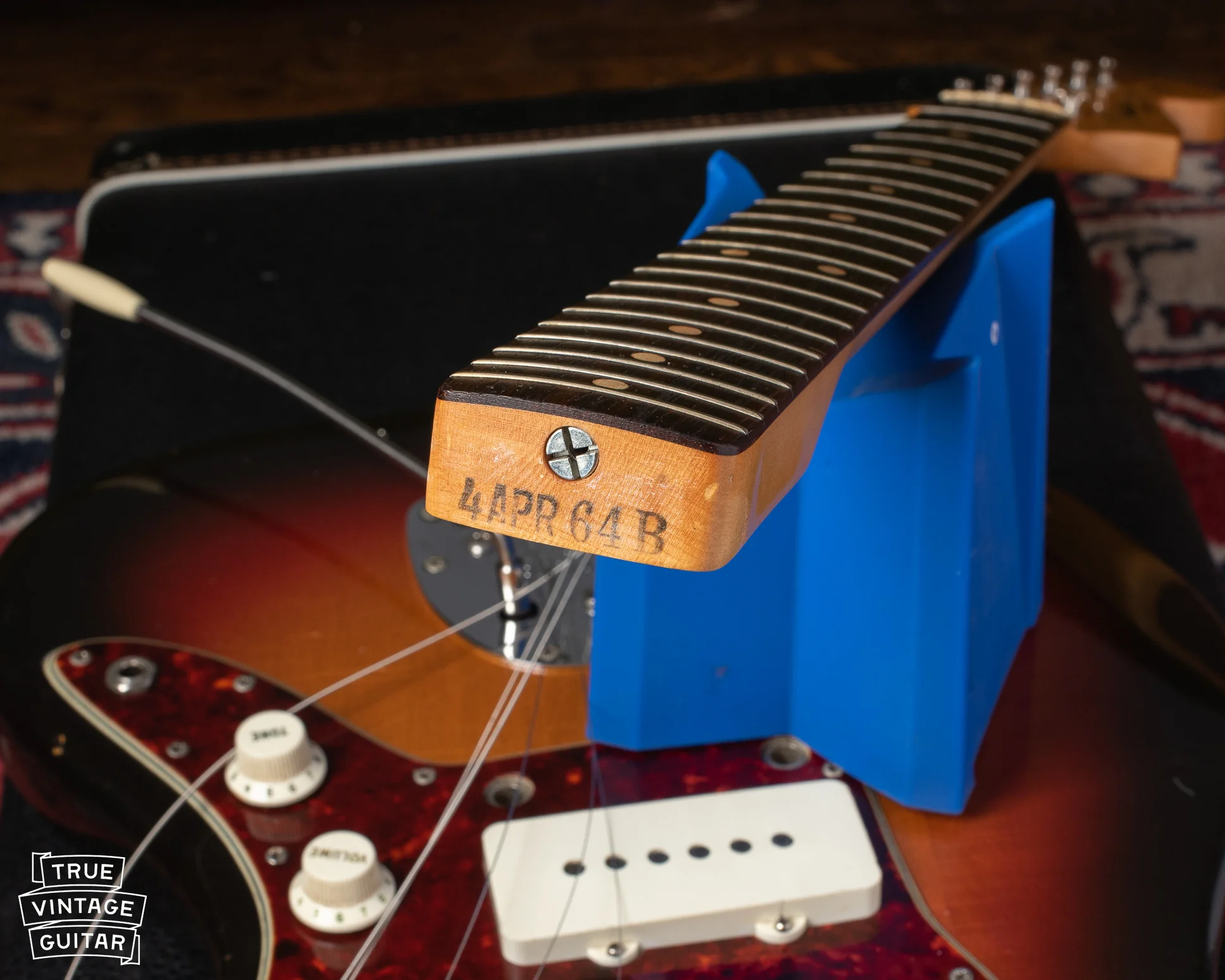 Fender Jazzmaster '64 Sunburst - Image 17