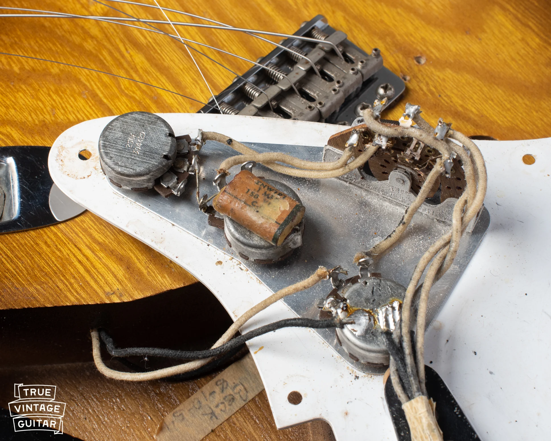 Fender Stratocaster 1954 - Image 17