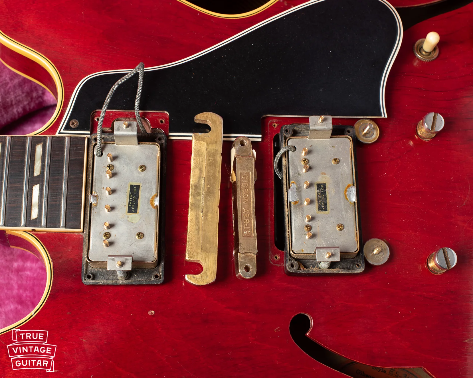Photo gallery of a 1960 Gibson ES-345 TDC Cherry Red - Image 20