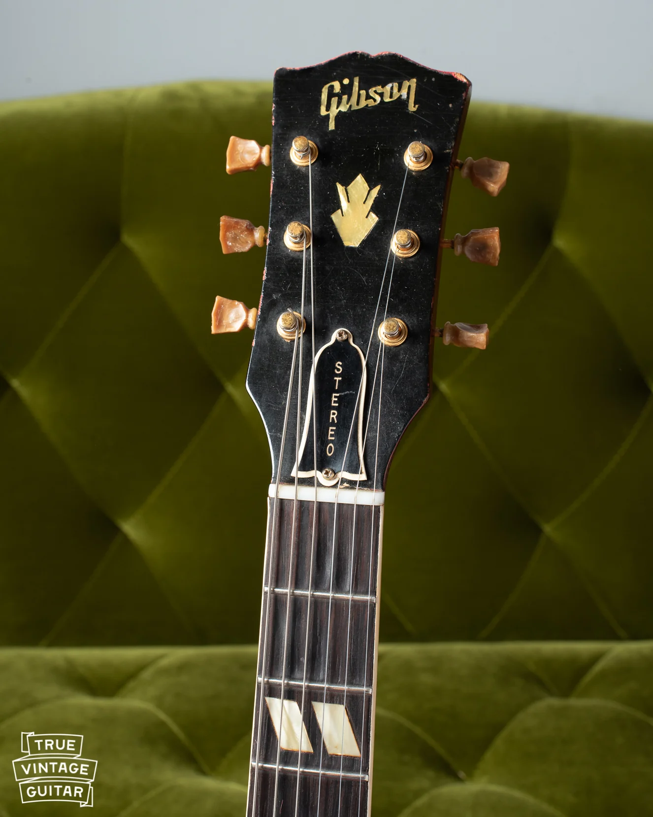 Photo gallery of a 1960 Gibson ES-345 TDC Cherry Red - Image 6