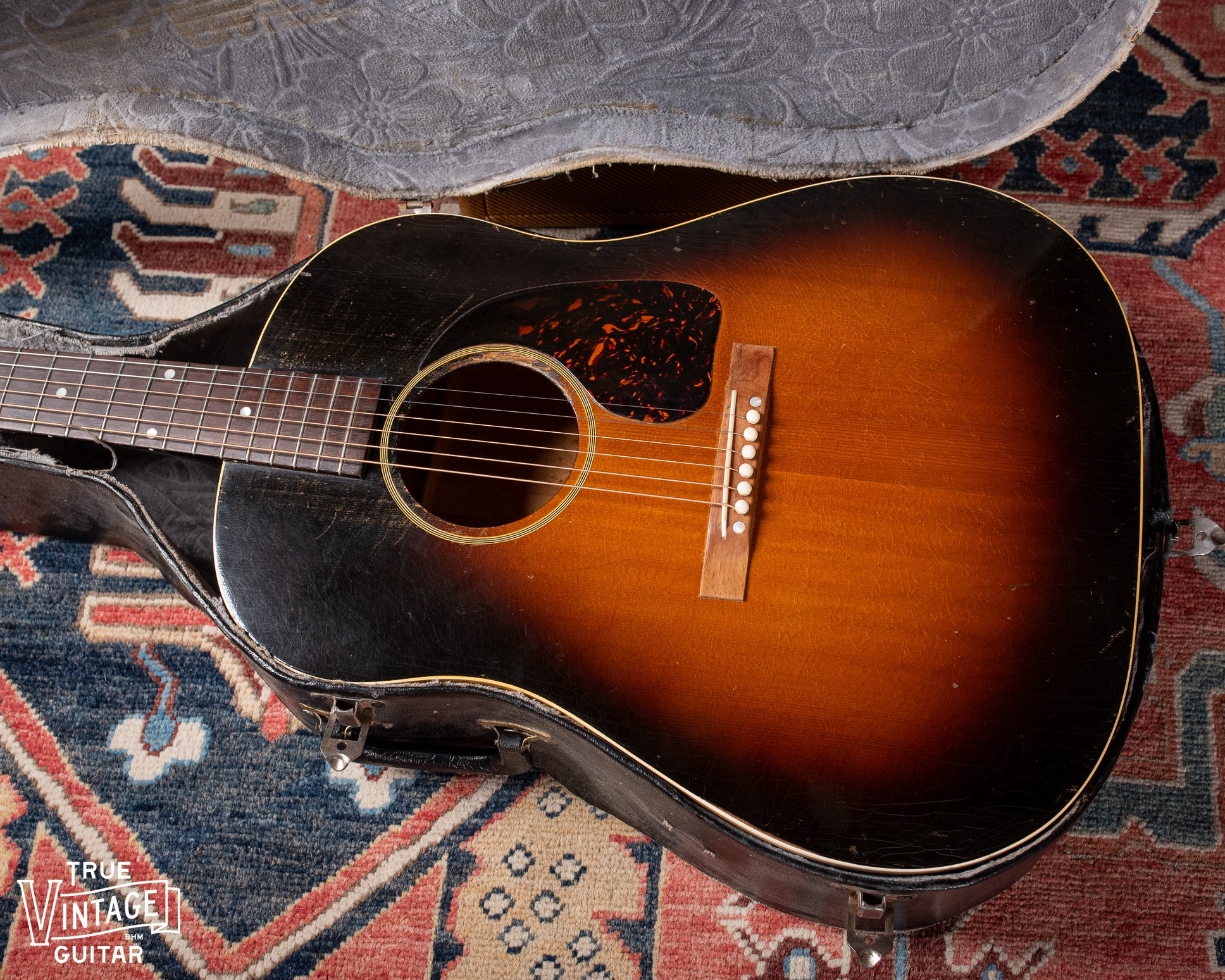 Gibson J-45 Banner 1945 with Maple back and sides - Image 9