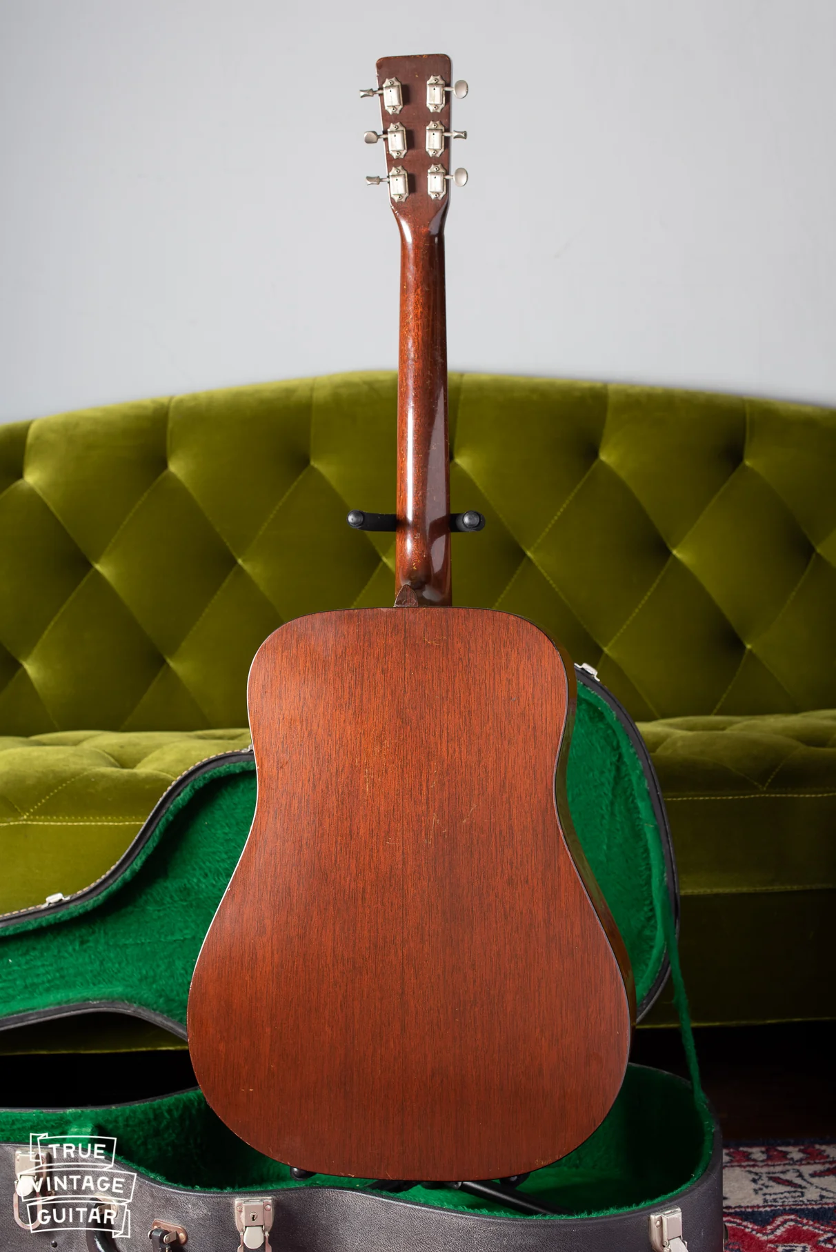 Martin D-18 1957 - Image 3
